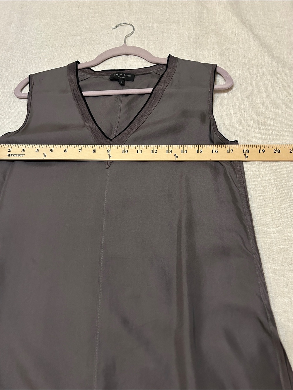 rag & bone Silk Sleeveless V-Neck Tank Taupe Gray Size Small Modern Preppy Shirt - Picture 7 of 10